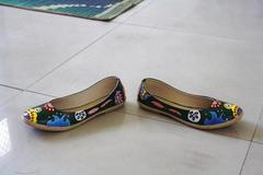 [SOLD] DREAMZZZZ - Hand Painted Shoes - Custom Order